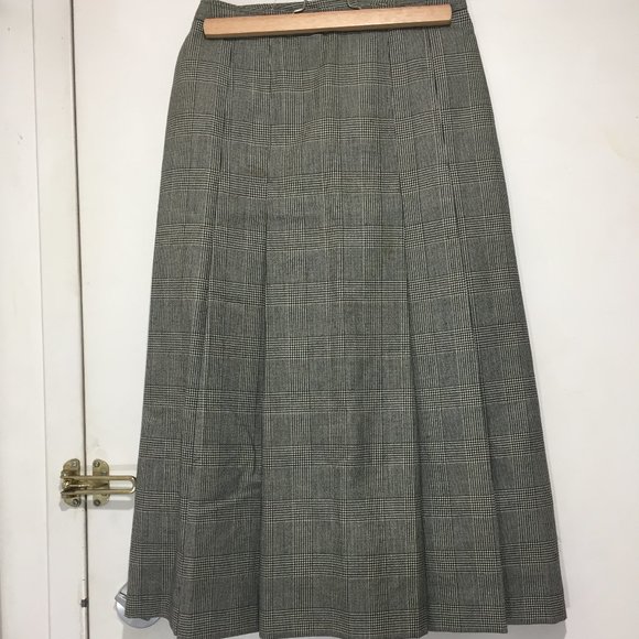 VINTAGE PORTS INTERNATIONAL WOOL PLAID PLEATED SKIRTS SIZE 6 - Picture 1 of 11
